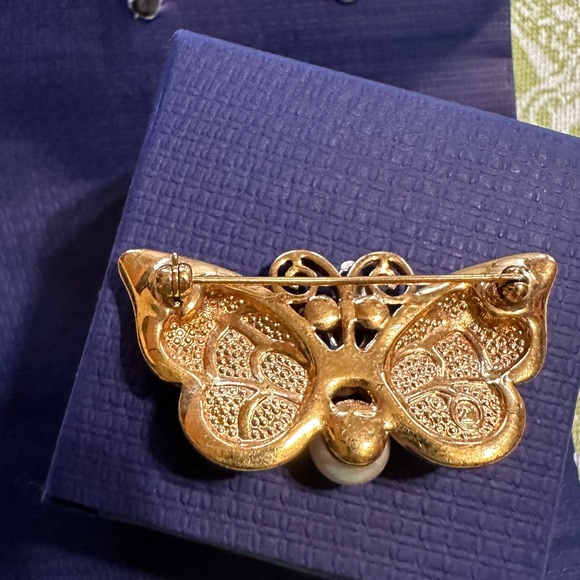 🦋 Swarovski Butterfly Brooch 🦋 - Picture 3 of 3